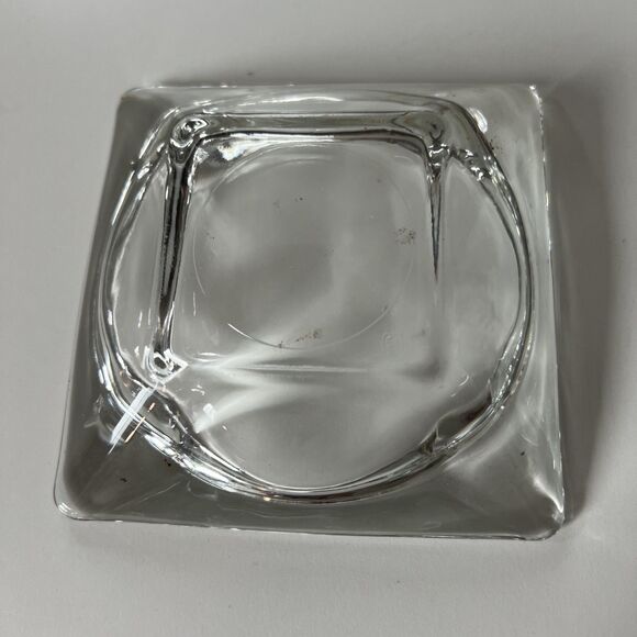 2 Ashtrays for Cigarette Cigars and Other One is a Hilton Head Island Souvenir - Picture 8 of 8